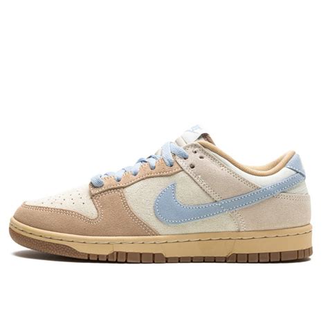 nike dunk sanddrift light blue